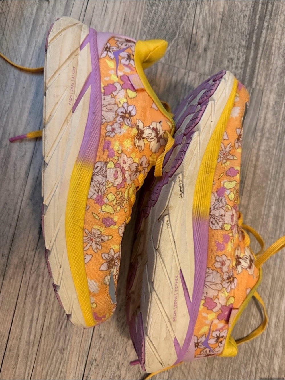 HOKA ONE CLIFTON 8 X FREE PEOPLE MOVEMENT Floral Athletic Sneakers. - Picture 2 of 4